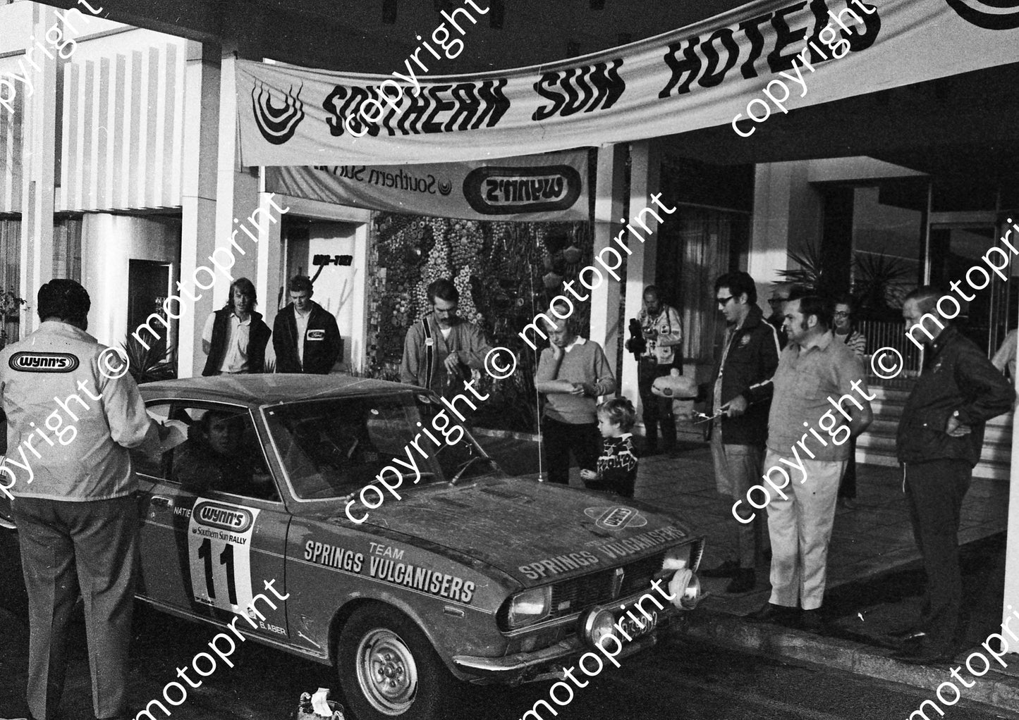 1973 Wynns 11 Natie Ferreira, Roger Gush Mazda Elangeni Durban 1089 (courtesy Roger Swan) (20)