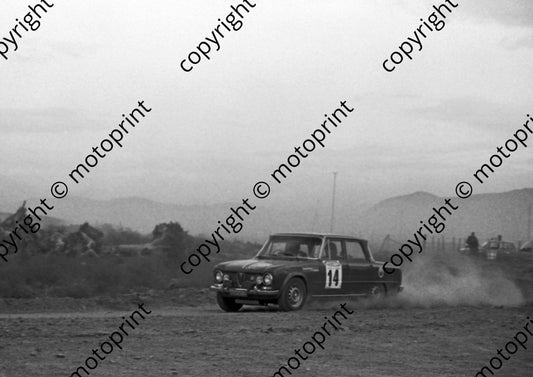 1973 Wynns 14 F van Rensburg, E lombard Alfa Super 1082 (courtesy Roger Swan) (7)