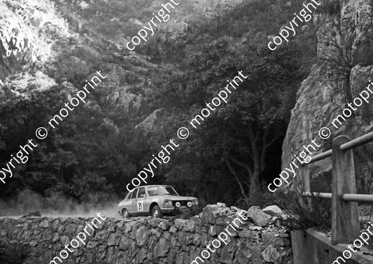 1973 Wynns 21 Melanie McGlew, Val Humphreys Peugeot 504Ti (courtesy Roger Swan) (19)