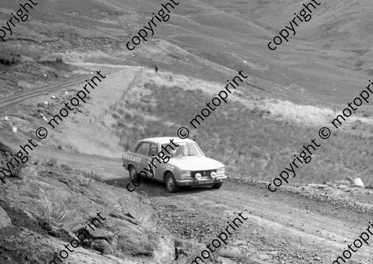 1973 Wynns 21 Melanie McGlew, Val Humphreys Peugeot 504Ti (courtesy Roger Swan) (21)