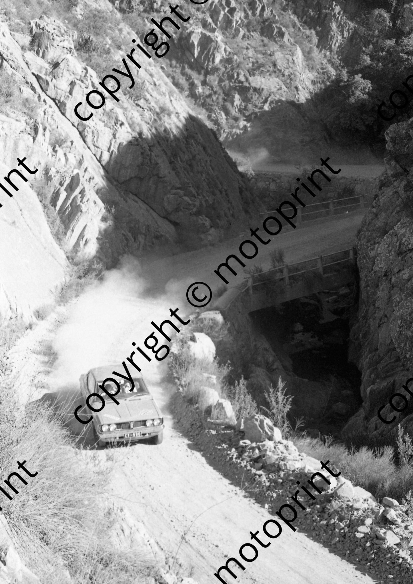 1973 Wynns 27 R (Sonny) Bonafede, B Russell Toyota GSL (courtesy Roger Swan) (10)