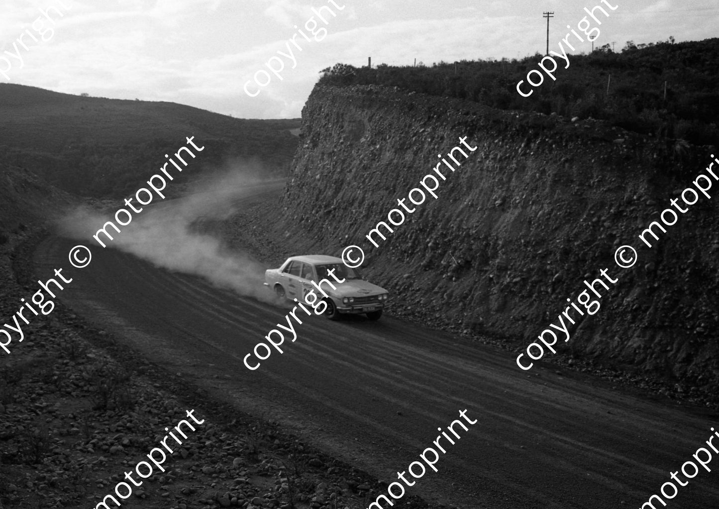 1973 Wynns 28 DB Venter, Dave Dusseljee Datsun 1600SSS (courtesy Roger Swan) (3)