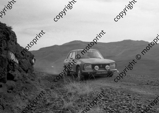 1973 Wynns 30 Willie Nel, J Kriek, Peugeot 504 Ti (courtesy Roger Swan) (5)