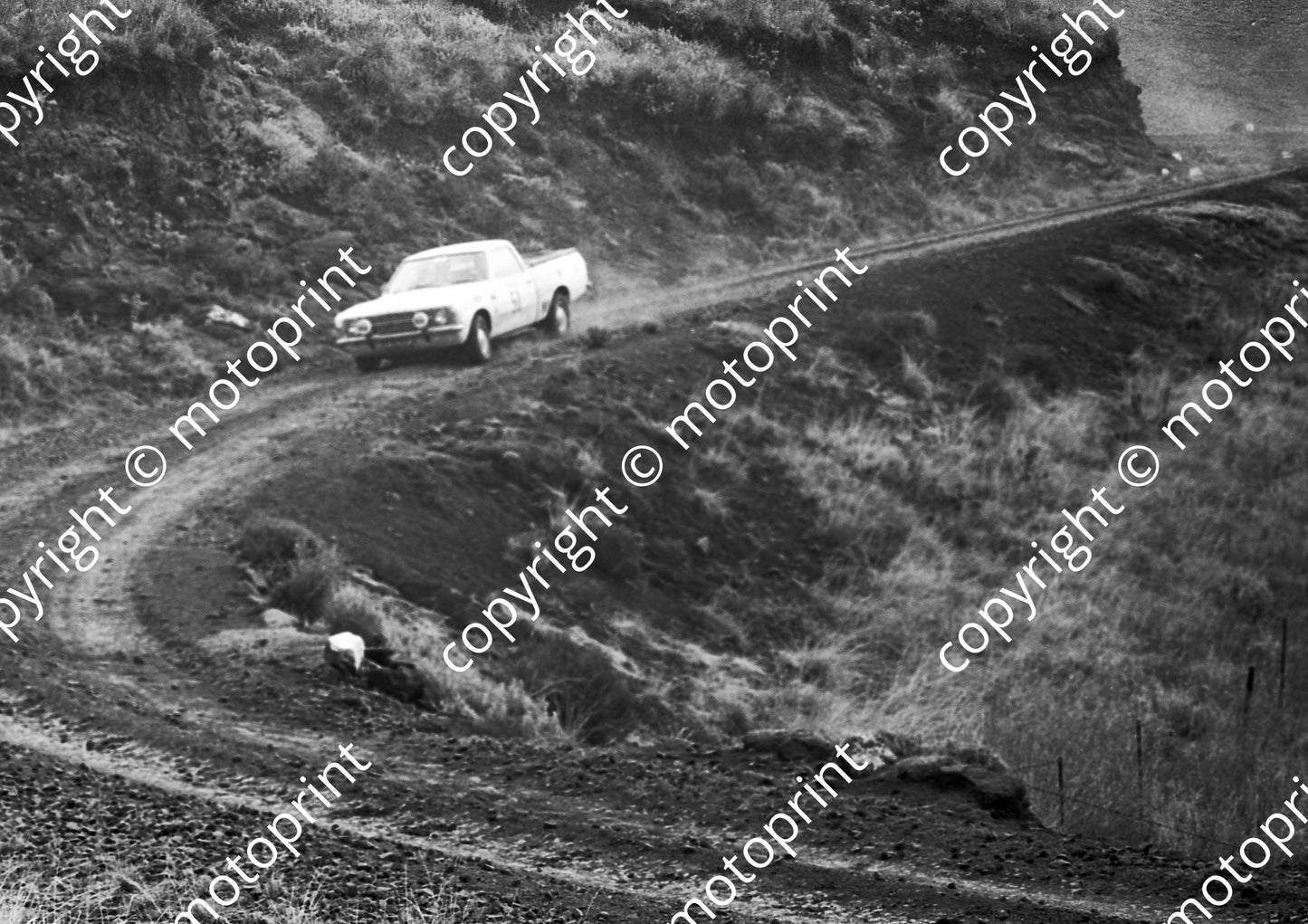 1973 Wynns 50 Lambert Fekken, Johan Borman Cortina LDV 2000 V4 winner (courtesy Roger Swan) (7)