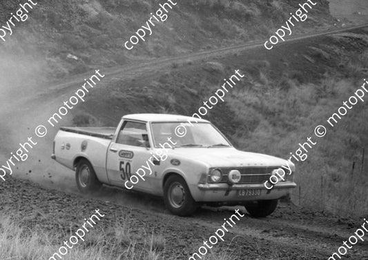 1973 Wynns 50 Lambert Fekken, Johan Borman Cortina LDV 2000 V4 winner (courtesy Roger Swan) (8)