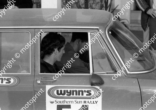 1973 Wynns 51 Norman Clark, Alan de Kock Alfa (courtesy Roger Swan) (10)