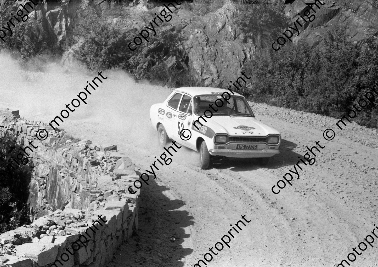 1973 Wynns 52 Jackie Pretorius, B Badenhorst Escort 1300 (courtesy Roger Swan) (19)