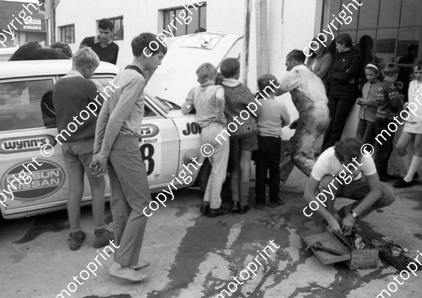 1973 Wynns 58 Doug Kemsley Datsun 1200 De Luxe (courtesy Roger Swan) (9)