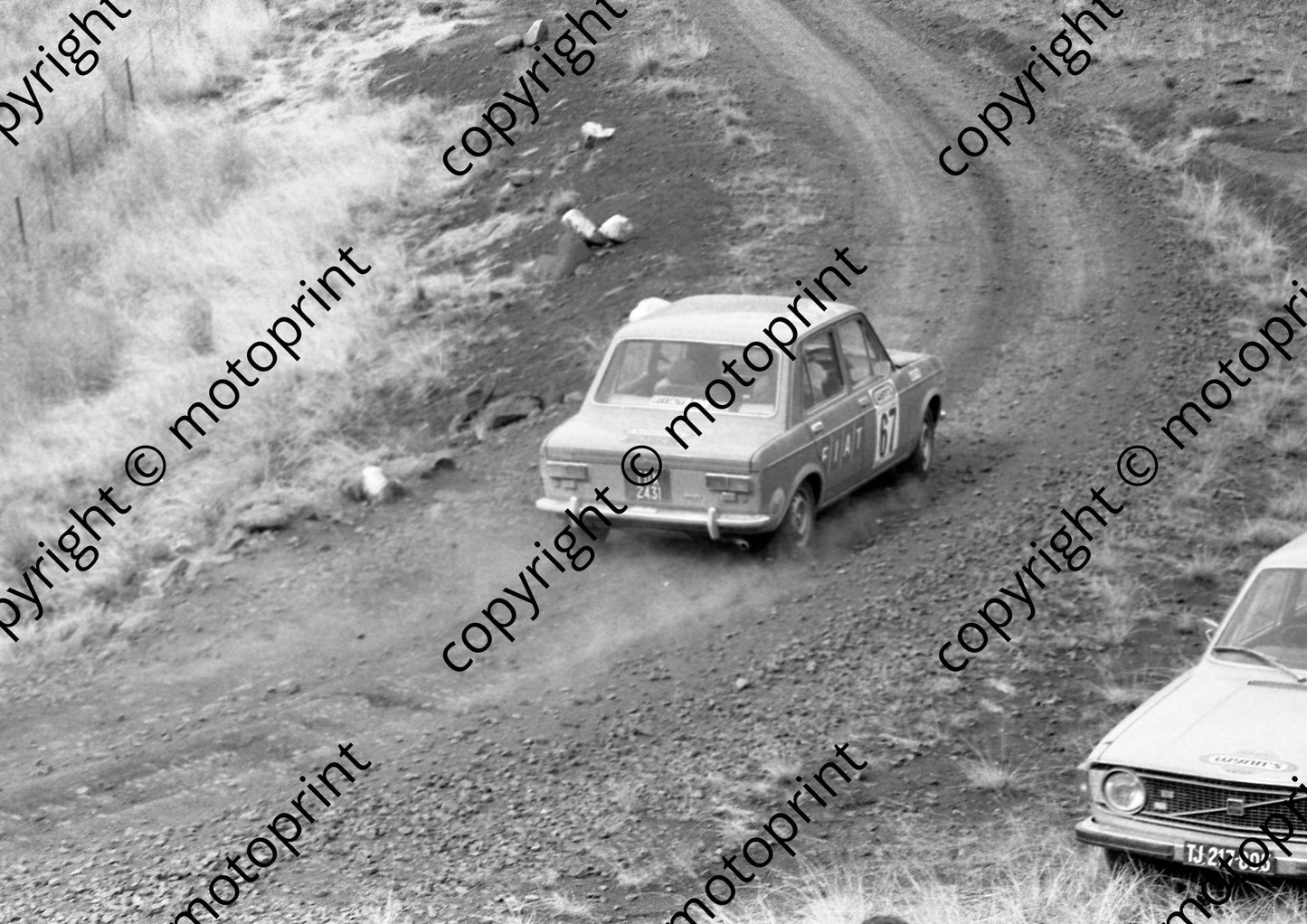 1973 Wynns 67 John Love, John Christopher Fiat  128 (courtesy Roger Swan) (25)
