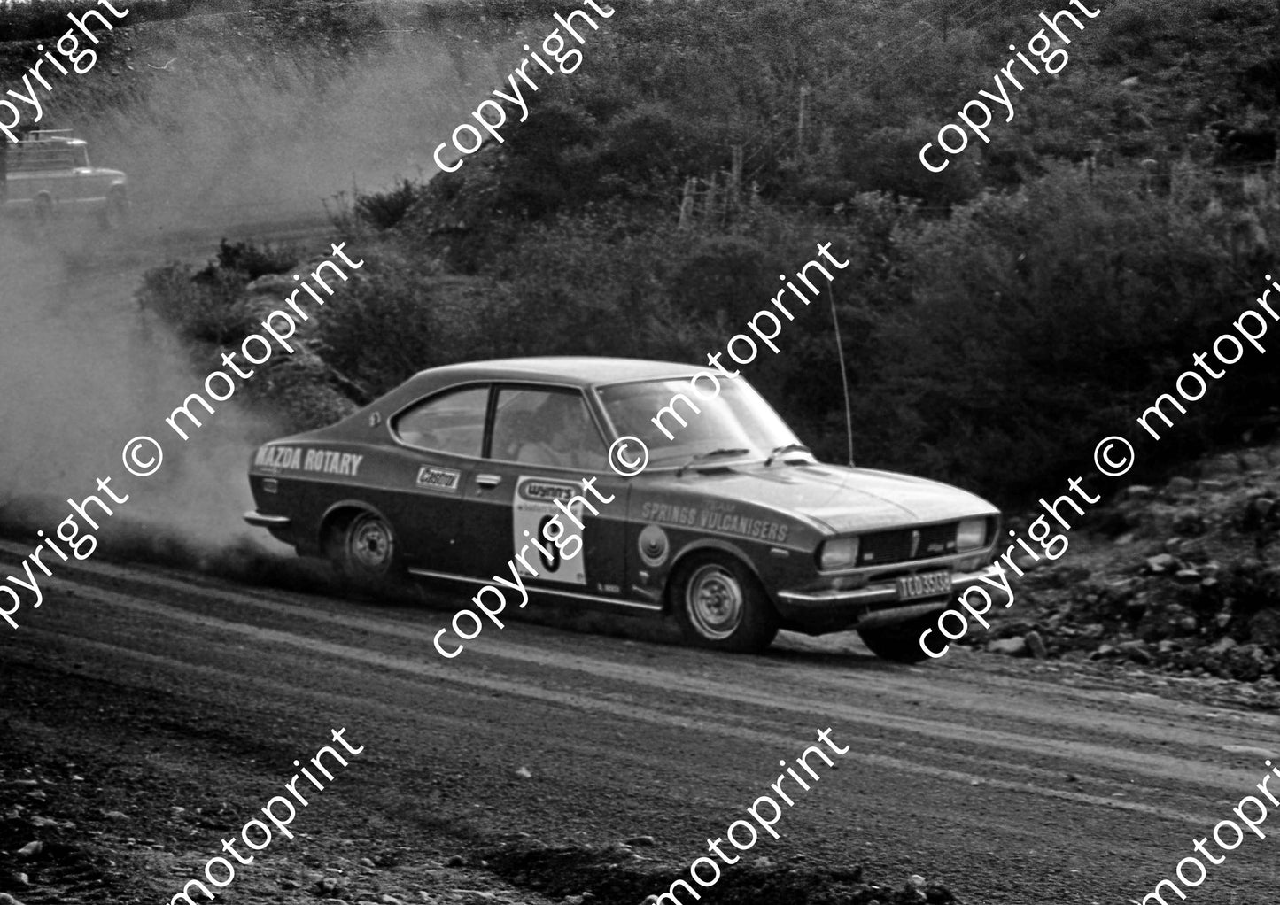 1973 Wynns 6 Eddie Keizan, Harvey Thomas Mazda RX2 coupe (courtesy Roger Swan) (13)