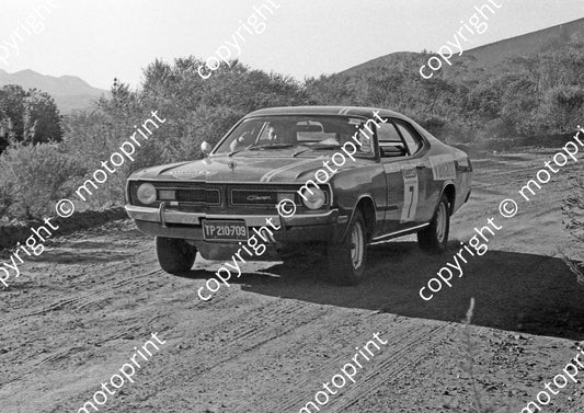 1973 Wynns 7 Andre Liebenberg, Leon Joubert Valiant Charger 1087 (courtesy Roger Swan) (10)