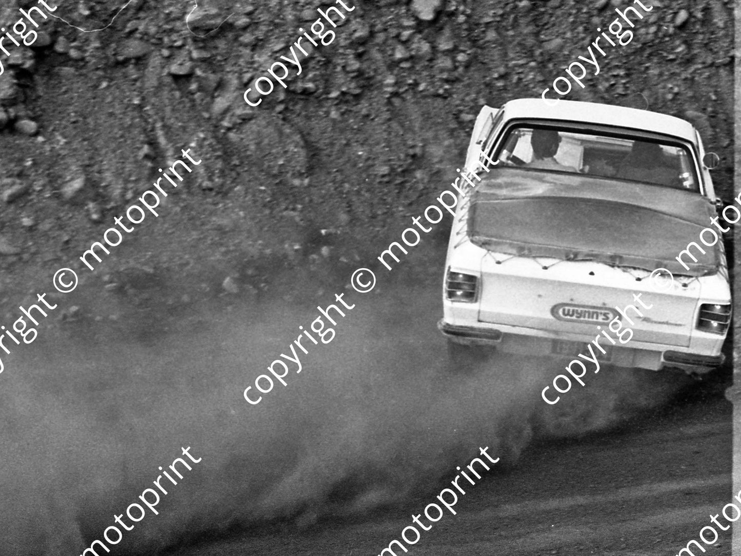 1973 Wynns 9 JW Williams, TB Stratton Ranchero V8 (courtesy Roger Swan) (15)