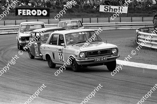 1974 AE SA 100 32 Adrian Woodley Datsun 1200GX 29 Jim Smith Mini GTS 41 David Botha Fiat 128 (5)