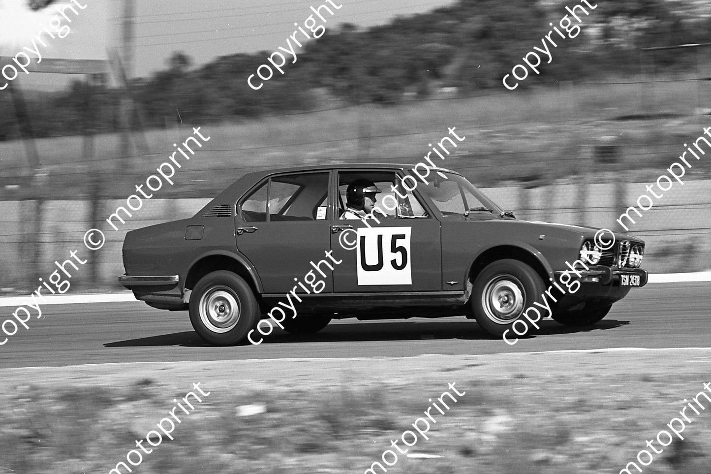 1974 Kya Gp 1 U5 John Gibb Alfetta  (permission Malcolm Sampson Motorsport Photography) (1)