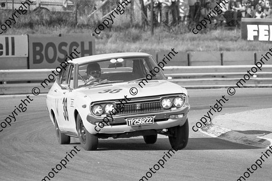 1974 Kya Gp 1 W38 Sarel van der Merwe (permission Malcolm Sampson Motorsport Photography)  (120)