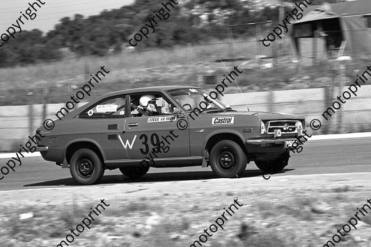 1974 Kya Gp 1 W39 Corrie vd Merwe Datsun 1200 (permission Malcolm Sampson Motorsport Photography)  (2)