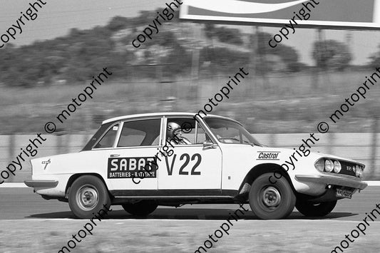 1974 Kya SL Gp 1 V22  T Woolcott Triumph Chicane (permission Malcolm Sampson Motorsport Photography)  (32)