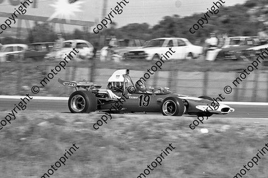 1974 Kya SS 19 Kipp Ackerman McL M10 (permission Malcolm Sampson Motorsport Photography)