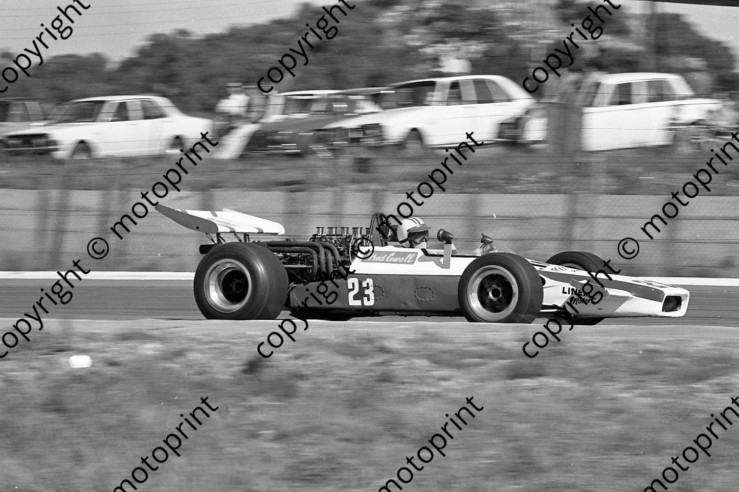 1974 Kya SS 23 F Cowell Lola T190 (permission Malcolm Sampson Motorsport Photography) (2)