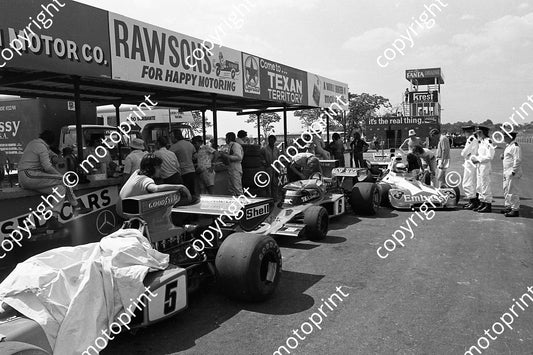 1974 Rhod GP 5 pits Gunston Lotus 72s_ 3 Embassy Tyrrell 121