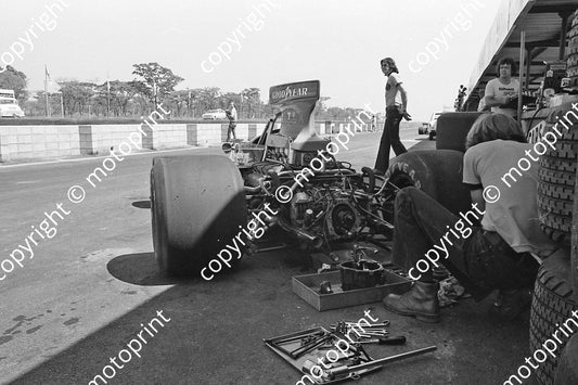 1974 Rhod GP 6 Ken Howes Scheckter gearbox_ Eddie Pinto behind (16)