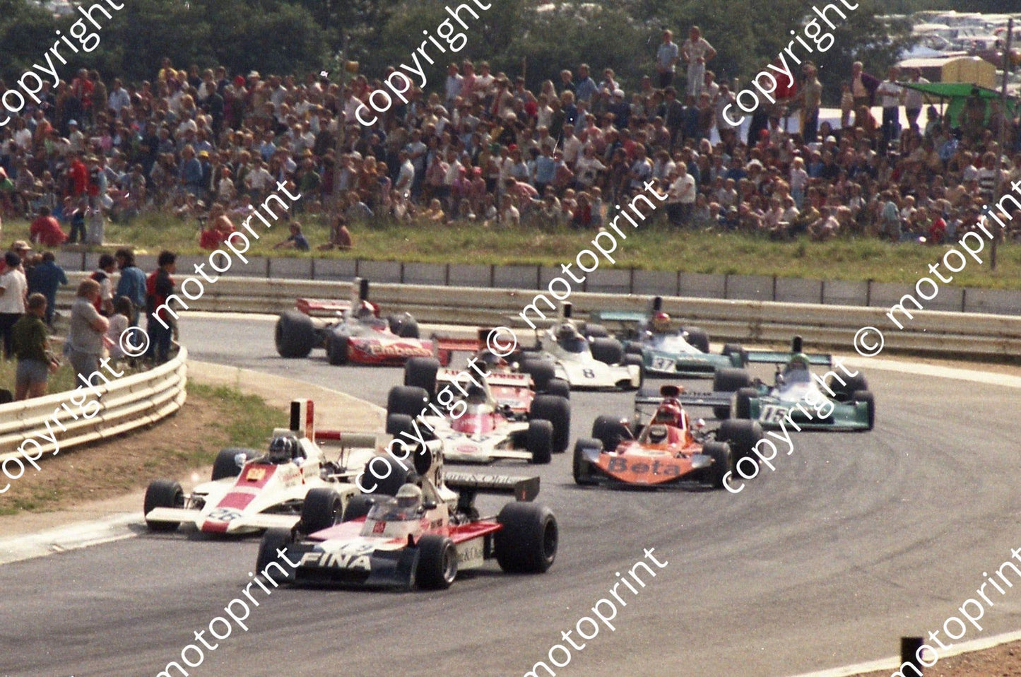 1974 SA GP Mass Surtees,  Hill Lola, Brambilla March, Charlton McLaren, I Scheckter Lotus 72, 15 Pescarolo BRM, 8 Robarts BT44, 37 Migault BRM, Keizan Embassy Tyrrell Watling) (2)