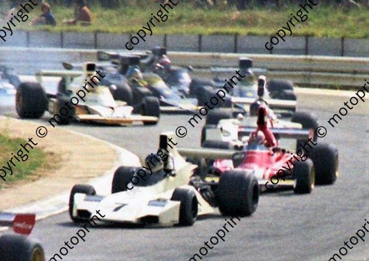 1974 SA GP Reutemann Brabham, Regazzoni Ferrari,   Hunt Hesketh, Hailwood McL M23 SMOKE_ PETERSON HITS ICKX Lotus 76s(Watling)