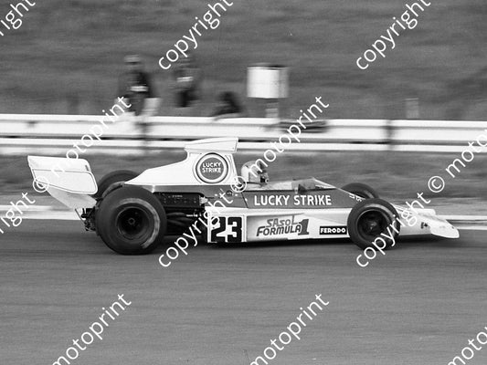 1974 SA GP SS 23 Charlton McLaren M23-2 (permission Malcolm Sampson Motorsport Photography)  (580)
