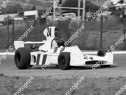 1974 SA GP SS 24 Hunt Hesketh 308-1 (permission Malcolm Sampson Motorsport Photography)  (569)