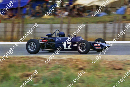 1974 SA GP support FF 17 M Tunmer Dulon MP15 (permission Malcolm Sampson Motorsport Photography) (20)