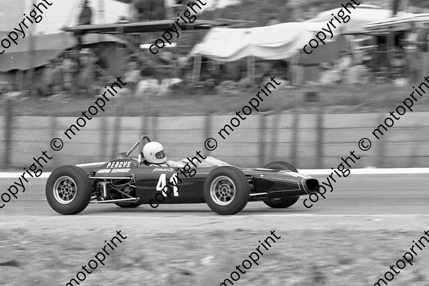 1974 SA GP support FF 41 Gerhard Els Merlyn Mk20(permission Malcolm Sampson Motorsport Photography)  (507)