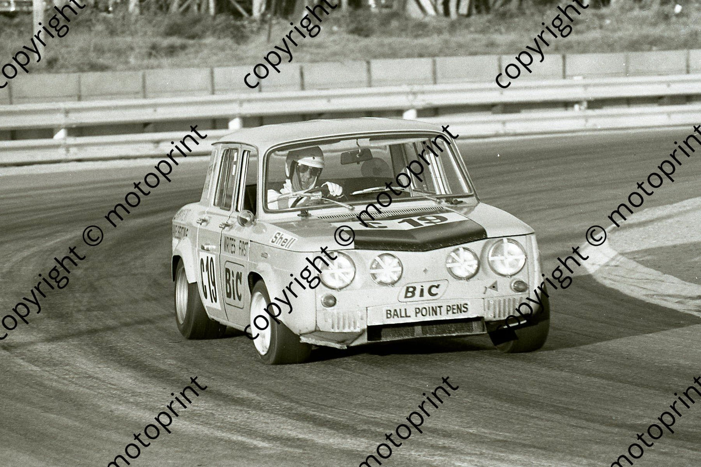 1974 SL Star prod C19 Renault Gordini D Richardson (permission Malcolm Sampson Motorsport Photography)  (107)
