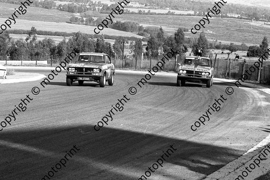 1975 Highveld 100 SL 17 Hepburn left 16 Charlton right (courtesy Roger Swan) 079