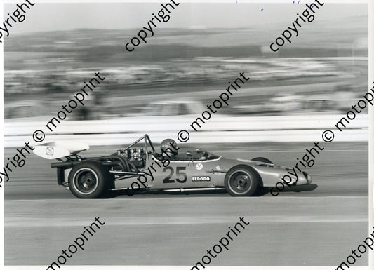 1975 Kya 25 Len Booysen McLaren M10B (permission Malcolm Sampson Motorsport Photography) 254