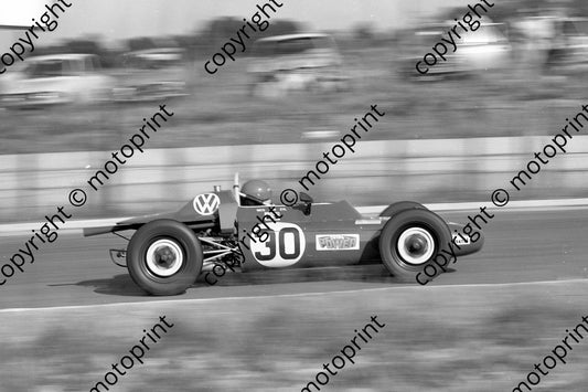 1975 Kya FV 30 Nico van Zyl (permission Malcolm Sampson Motorsport Photography)  292