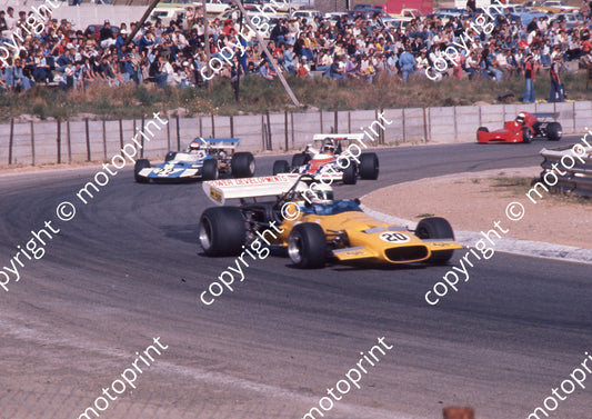 1975 Kya Rand Spring 28 Aug 20 Limberis McL M10, 22 Hart Surtees TS8 16 Ainscough Lotus 69 18 Verwey March (Ben van Rensburg) (8)
