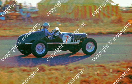 1975 Kyalami HRCR 7 Phil Howie MG (courtesy David Swan) (47)