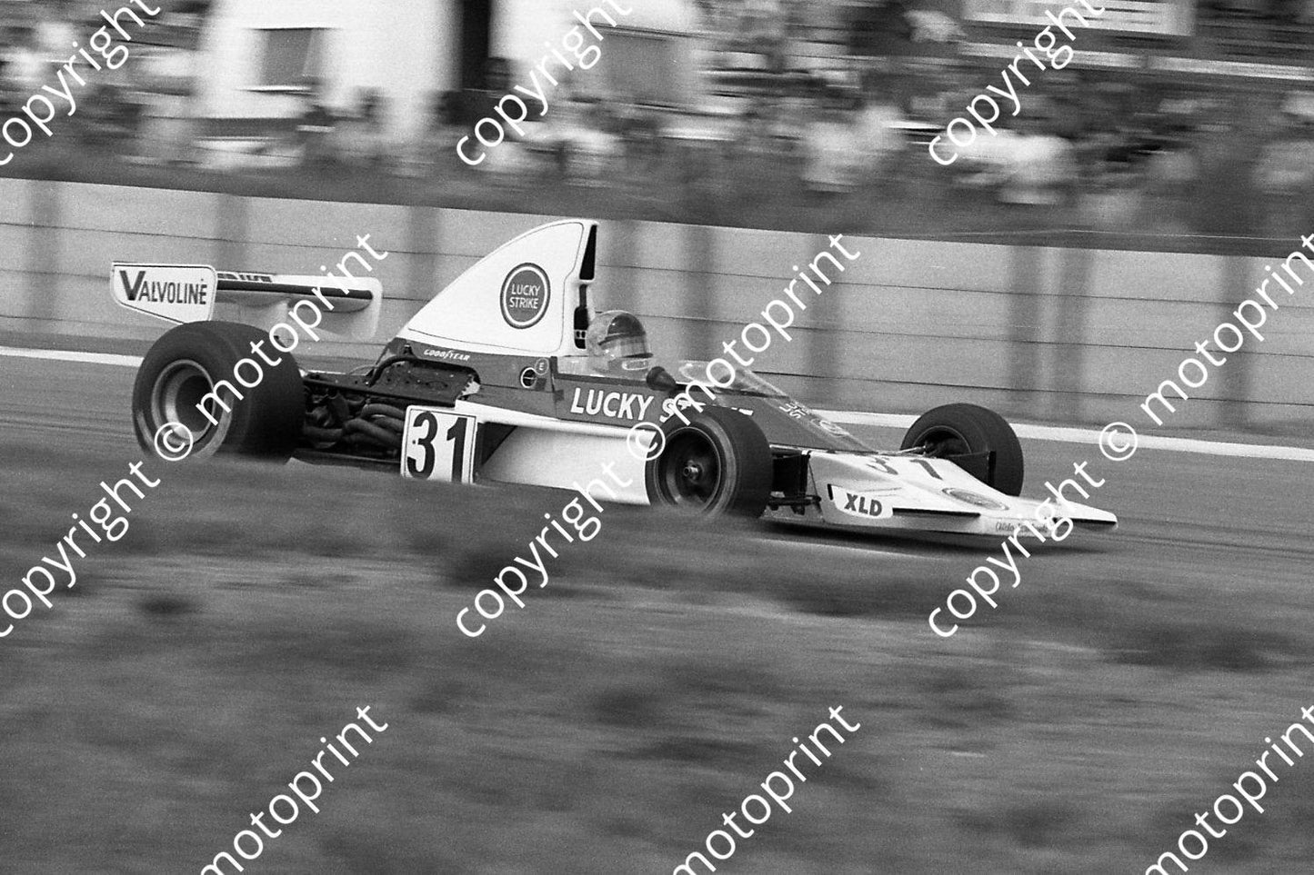 1975 SA GP 31 Dave Charlton McLaren M23-2 035 cropped