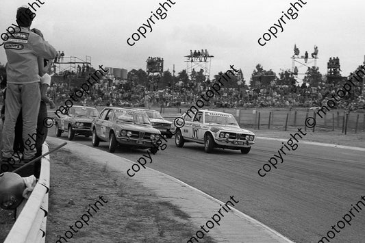 1975 SA GP SLa V5 Len Booysen Cortina V7 Basil van Rooyen Alfetta V1 Arnold Chatz Alfetta V15 Nols Nieman RX2 (courtesy Roger Swan) 068