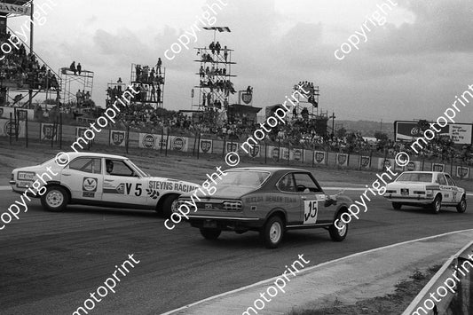 1975 SA GP SLb V5 Len Booysen Cortina 6 V15 Nols Nieman RX2 V1 Arnold Chatz Alfetta (courtesy Roger Swan) 072
