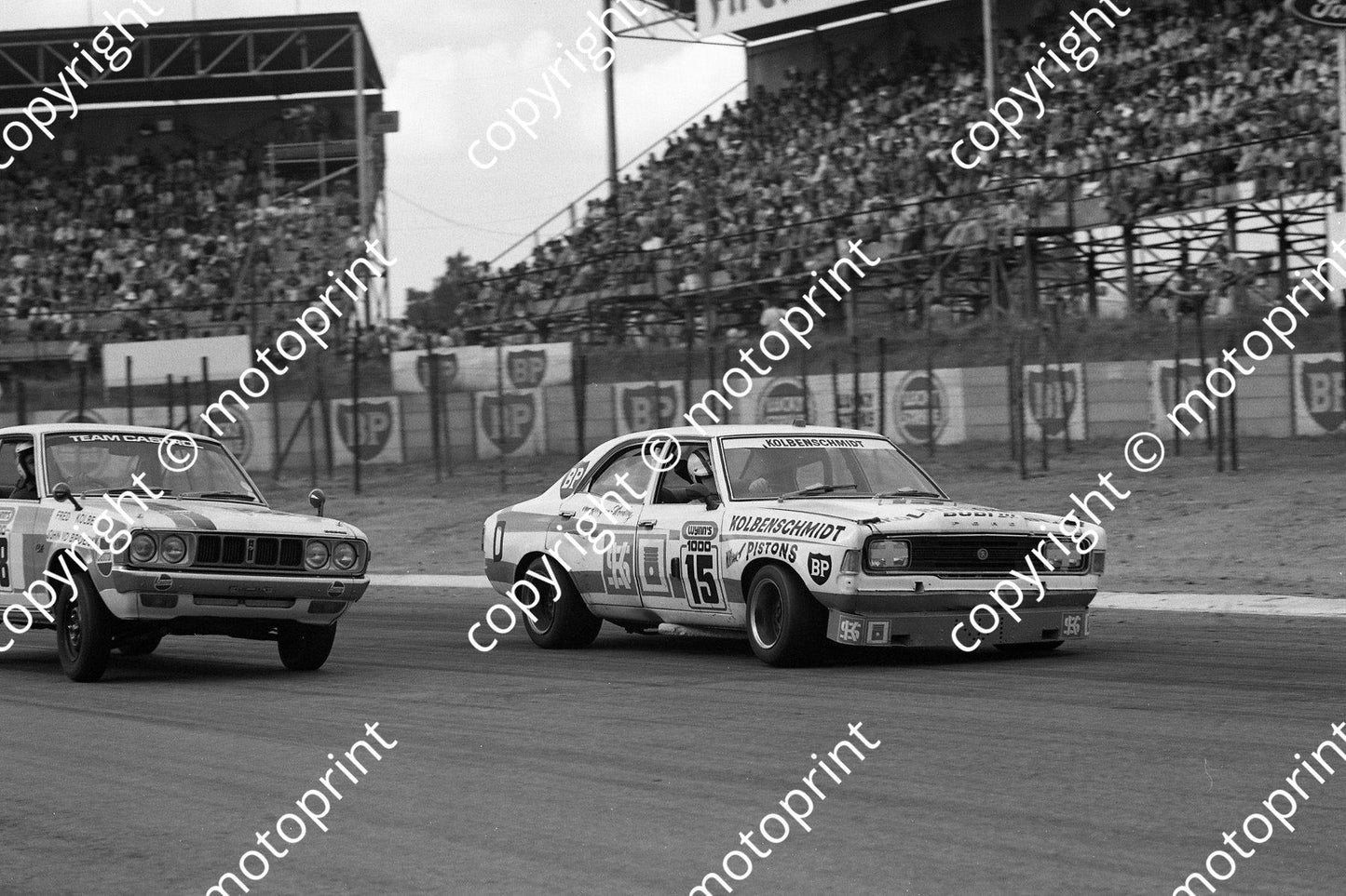 1975 Wynns 15  Cortina Six R van Rooyen A Woodley (permission Malcolm Sampson Motorsport Photography) 301