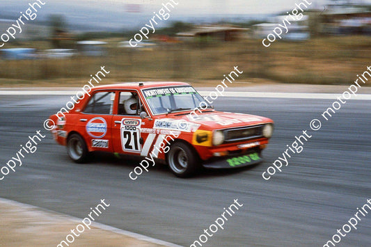 1975 Wynns 21 Datsun 1200GX Hennie van der Linde George Santana (permission Roger Swan)  (52)