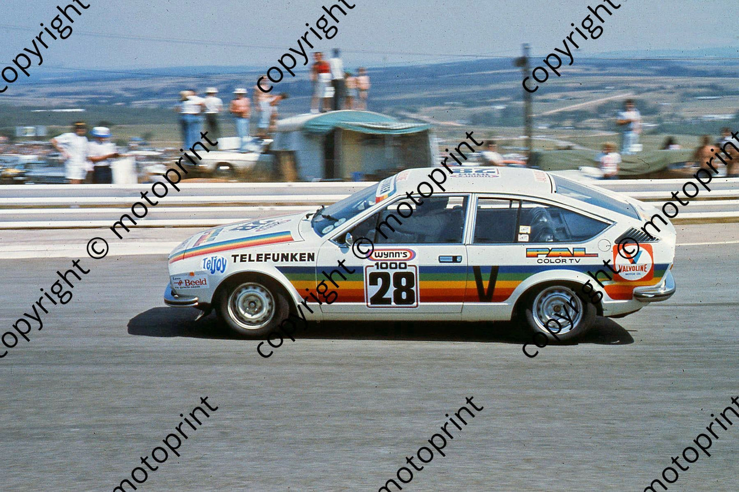 1975 Wynns 28 Alfetta GT Eddie Keizan Ian Scheckter (permission Roger Swan) (1)