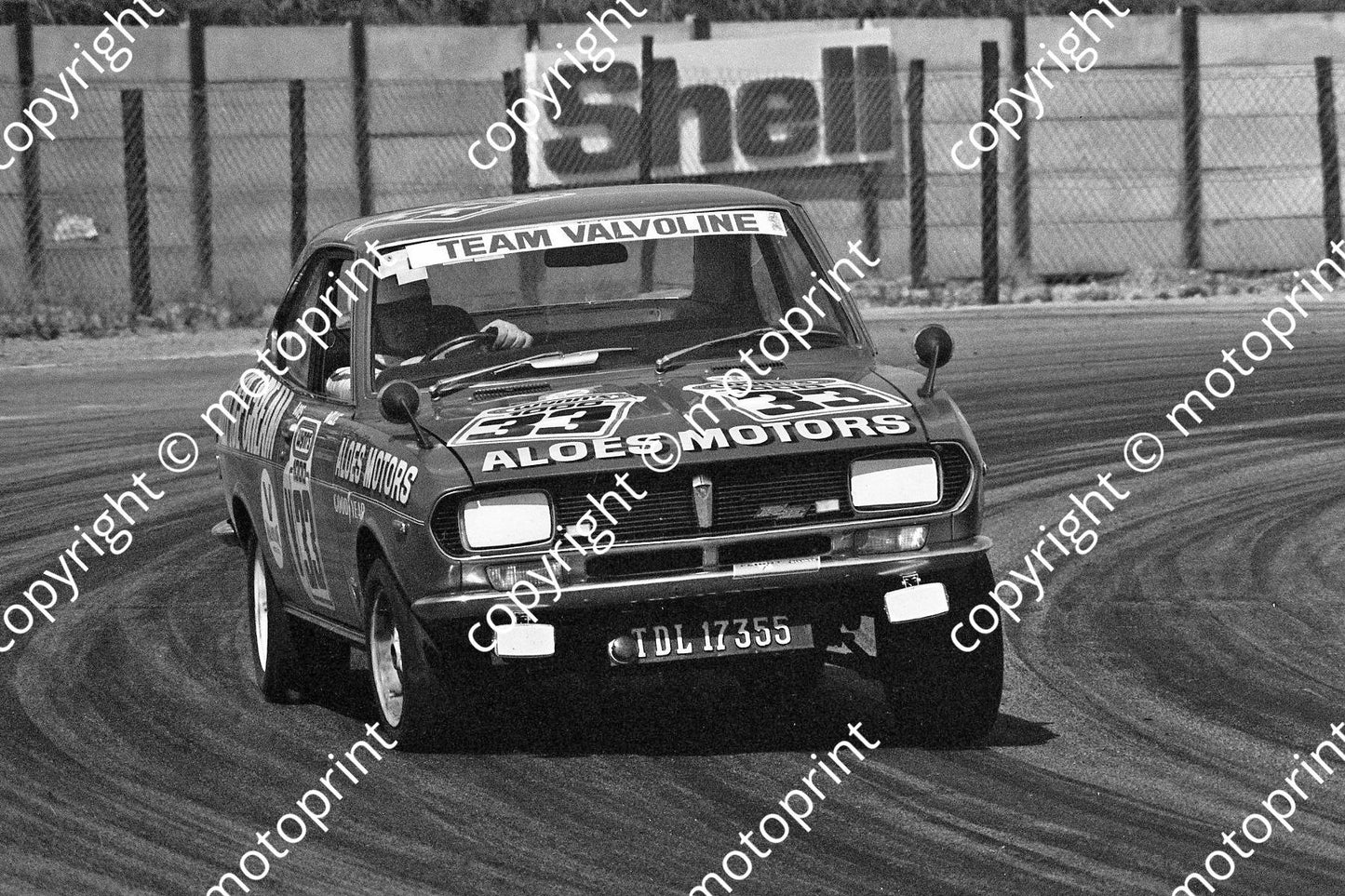 1975 Wynns 33 Mazda RX2 W Hepburn K Swanepoel (permission Malcolm Sampson Motorsport Photography) (20)