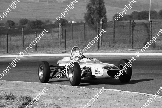 1976 FF Kya 66 Derek Ziman Merlyn Mk20 (permission Malcolm Sampson Motorsport Photography) 295