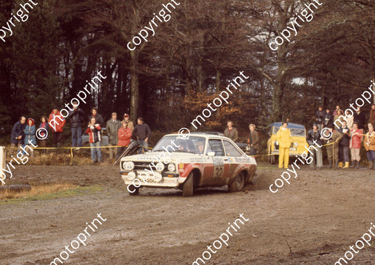 1976 RAC 32 Bjorn Waldegard, Hans Thorszelius Escort RS1800 (courtesy Roger Swan) (27)