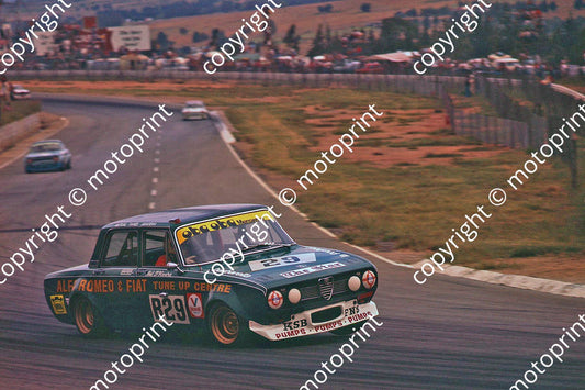 1976 Star prod B29 Alfa Berlina A  D_ Oliviera (permission Malcolm Sampson Motorsport Photography) (8)