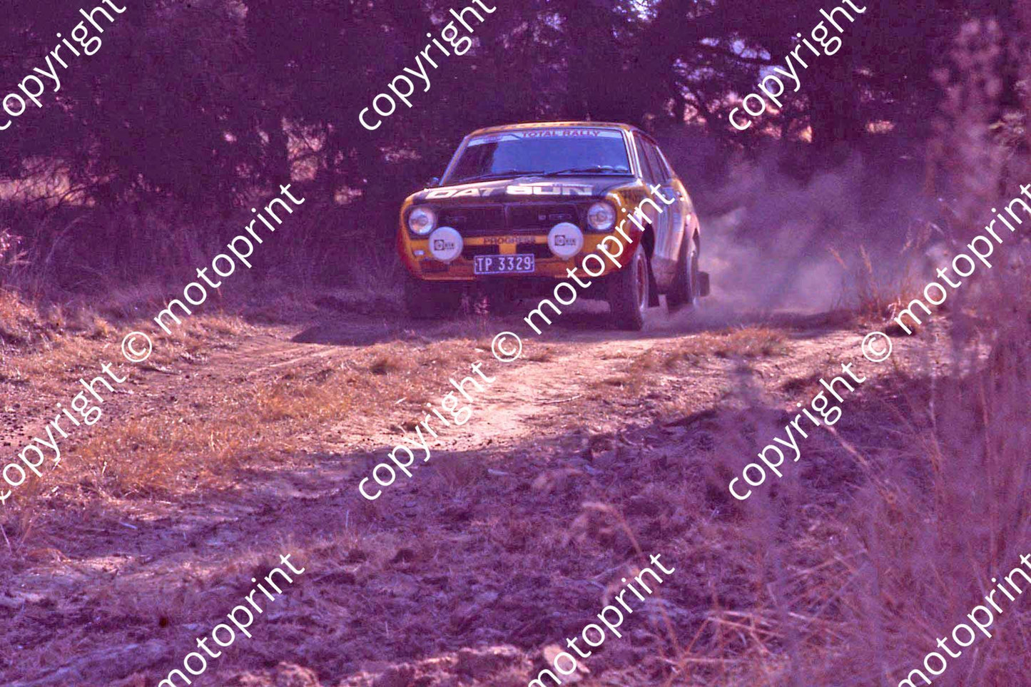 1976 Total 10 ....Richard Leeke Datsun confirm (courtesy Roger Swan) (14)