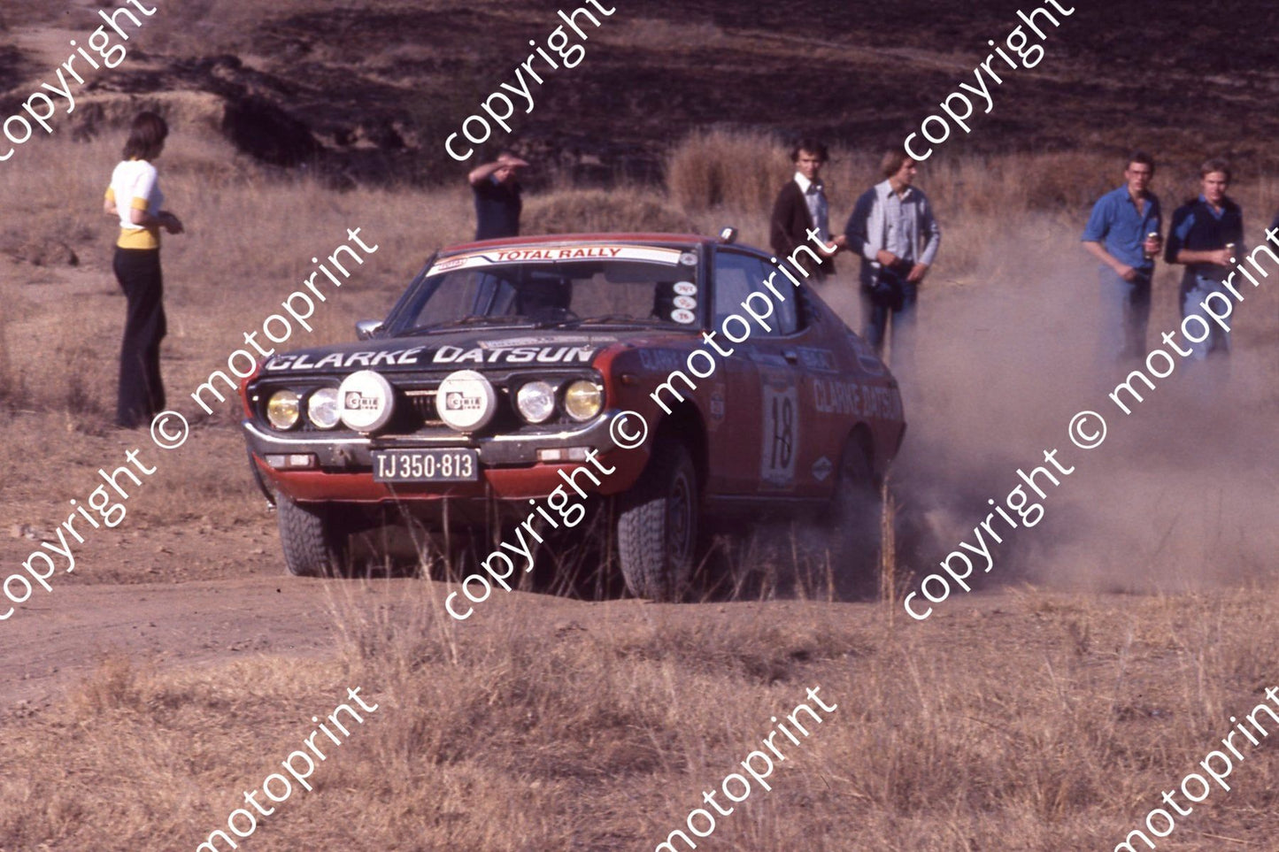 1976 Total 18 Bob Hardy, Spotti Woodhead Datsun Violet 710 (courtesy Roger Swan) (8)
