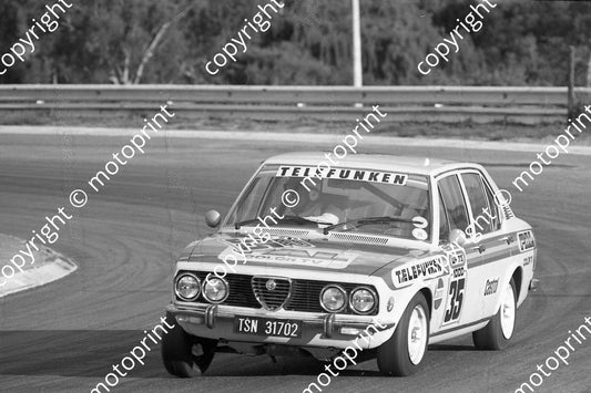 1976 Wynns 35 Alfetta Hettema Klomfass SL (permission Malcolm Sampson Motorsport Photography)(19)